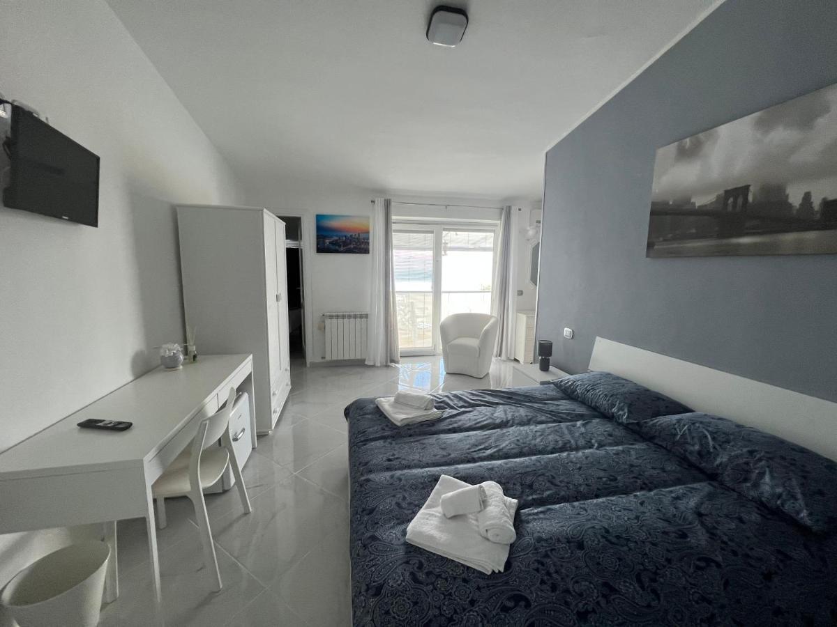 VILLA LUDO a ZAMBRONE TROPEA Zambrone Exterior foto